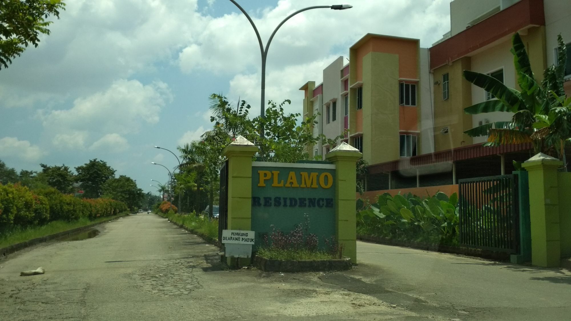 Отель Sleeprest - Plamo Garden Batam Экстерьер фото